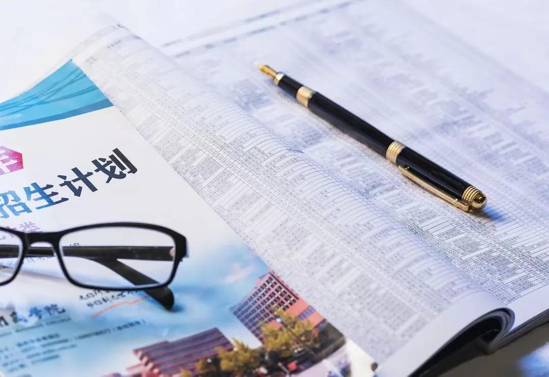 招生遇冷 民辦本科出路何在