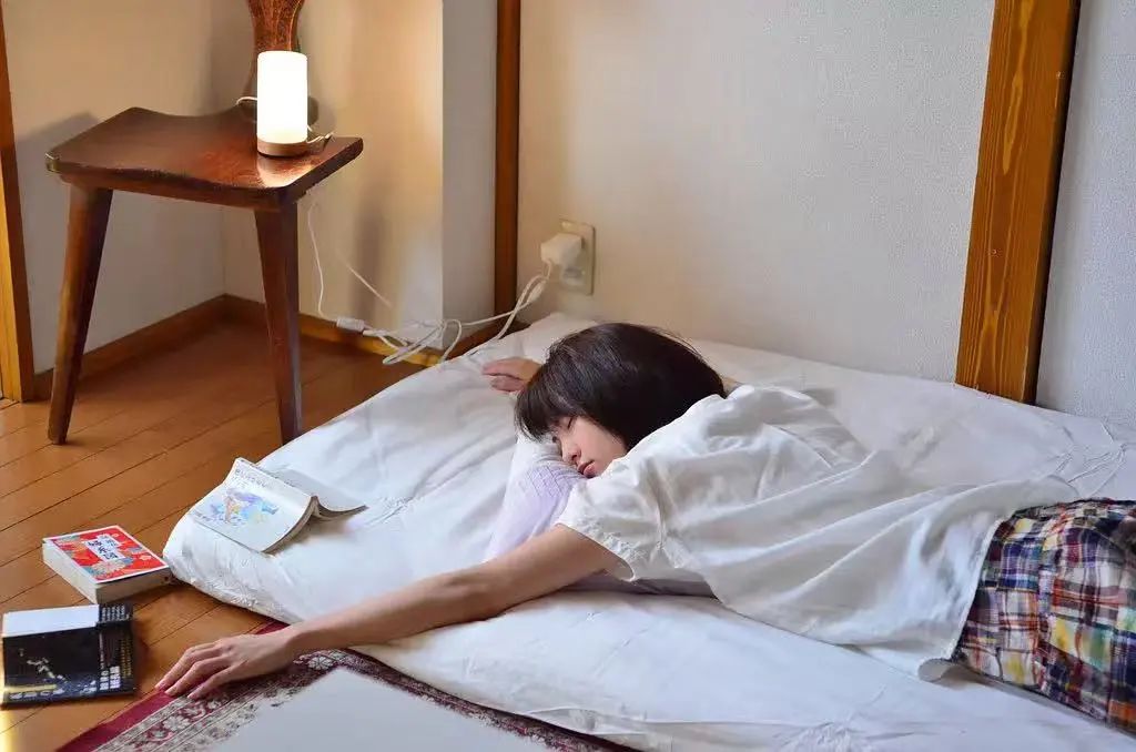 “低能量”年輕人開始自救