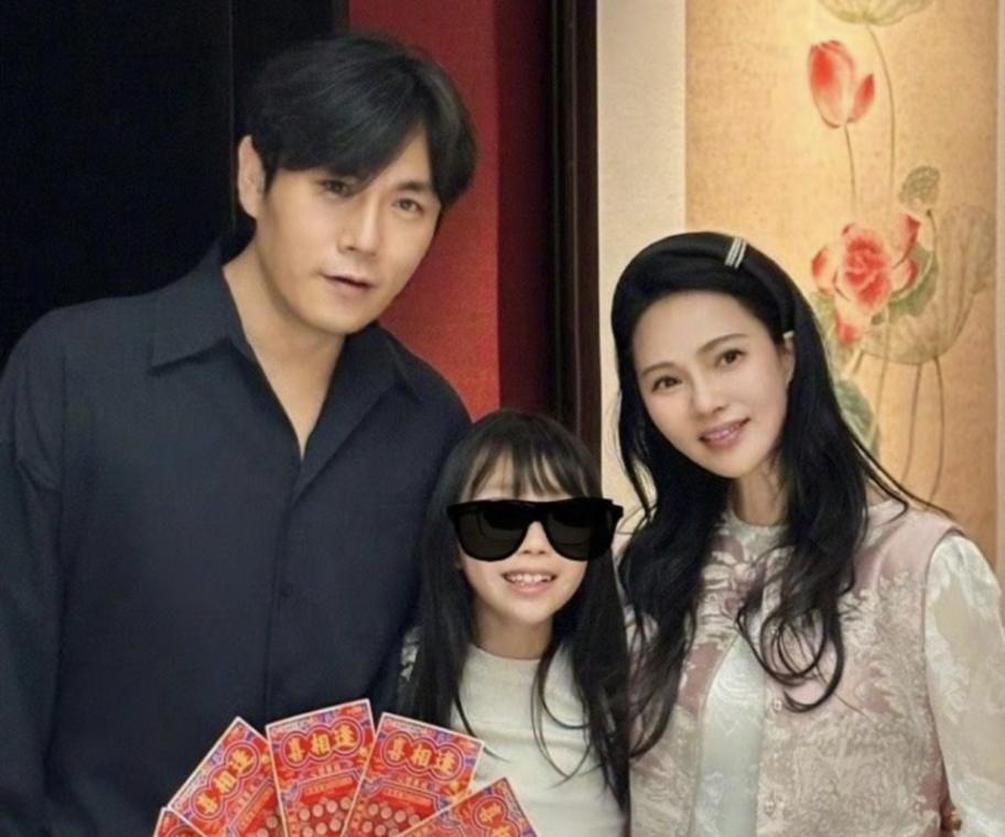 伊能靜稱秦昊很少回家