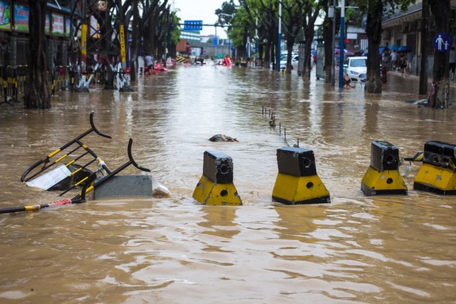 暴雨來襲牢記“10要10不要”
