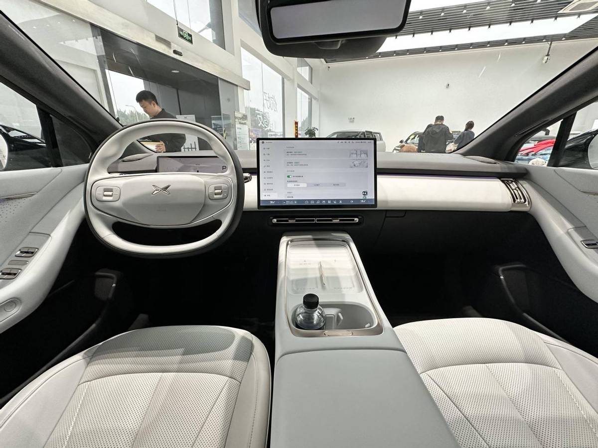 小鵬P7+增程版實(shí)車曝光,配1.5T增程總成,尺寸提升,值得等嗎?