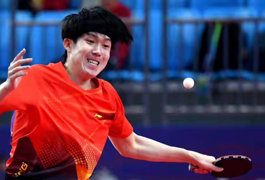 國乒球迷哭了!王楚欽樊振東提前對上,決賽看不到巔峰對決了